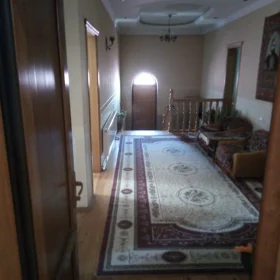 In Binəqədi rayonu 150.0 m² house with 5.0 rooms is for sale - Image 4