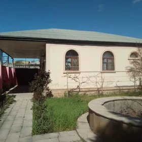 In Binəqədi rayonu 150.0 m² house with 5.0 rooms is for sale - Image 6