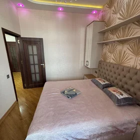 In Xətai rayonu 90.0 m² apartment is for rent - Image 2