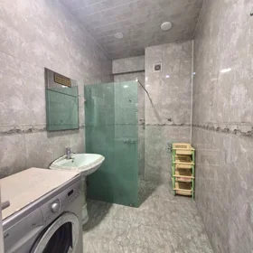 In Baku 98.0 m² apartment is for sale - Image 2