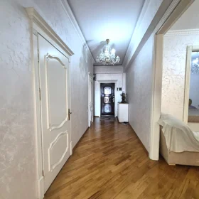 In Baku 98.0 m² apartment is for sale - Image 10