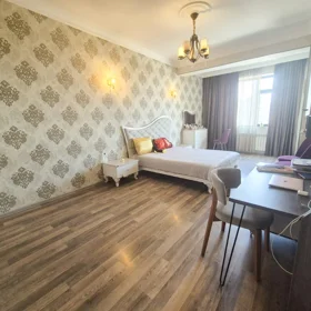 In Baku 90.0 m² apartment is for rent - Image 5