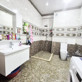 In Baku 90.0 m² apartment is for rent - Image 10