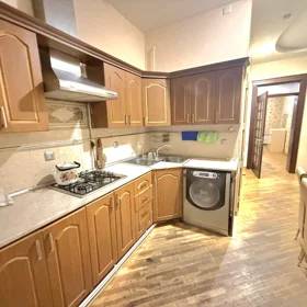 In Baku 80.0 m² apartment is for rent - Image 8