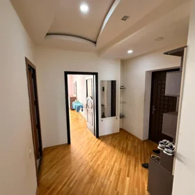 In Xətai rayonu 105.0 m² apartment is for rent - Image 2