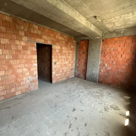 In Baku 105.0 m² apartment is for sale - Image 4