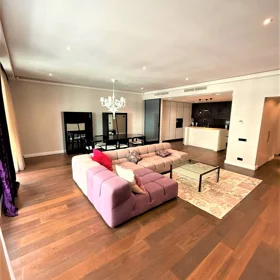 In Baku 160.0 m² apartment is for rent - Image 4