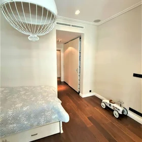 In Baku 160.0 m² apartment is for rent - Image 8