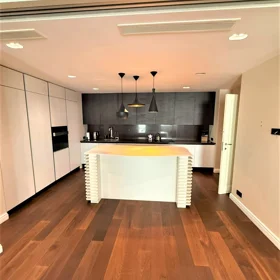 In Baku 160.0 m² apartment is for rent - Image 9