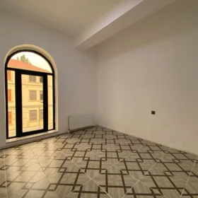 In Baku 1000.0 m² commercial is for rent - Image 6