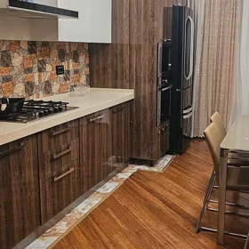 In Baku 140.0 m² apartment is for rent - Image 9
