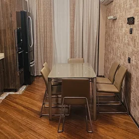 In Baku 140.0 m² apartment is for rent - Image 10