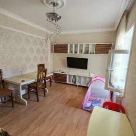 In Baku 67.0 m² house with 2.0 rooms is for sale - Image 3