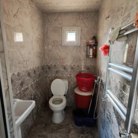 In Baku 67.0 m² house with 2.0 rooms is for sale - Image 7