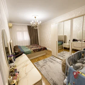 In Baku 100.0 m² apartment is for sale - Image 4