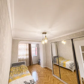 In Baku 100.0 m² apartment is for sale - Image 6