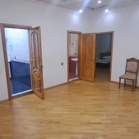 In Baku 160.0 m² apartment is for rent - Image 2
