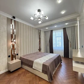 In Baku 143.0 m² apartment is for sale - Image 2