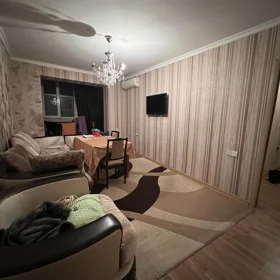 In Baku 70.0 m² apartment is for sale - Image 2