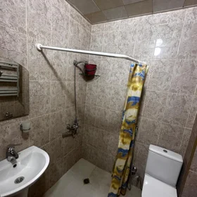 In Baku 60.0 m² apartment is for rent - Image 2