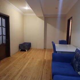 In Baku 90.0 m² apartment is for rent - Image 2