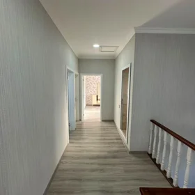 In nan 180.0 m² house with 3.0 rooms is for rent - Image 5