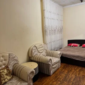 In Binəqədi rayonu 100.0 m² house with 3.0 rooms is for sale - Image 4