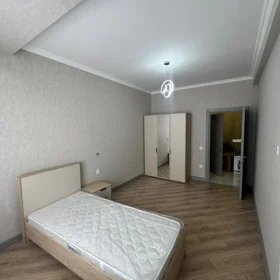 In Binəqədi rayonu 130.0 m² apartment is for rent - Image 2