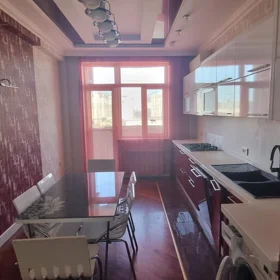 In Baku 140.0 m² apartment is for rent - Image 8