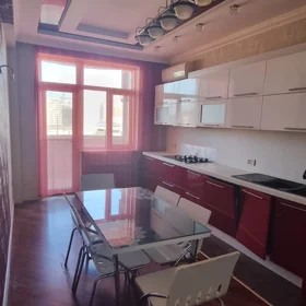 In Baku 140.0 m² apartment is for rent - Image 9