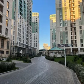 In Baku 219.0 m² apartment is for sale - Image 3