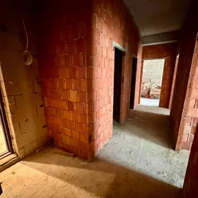 In Baku 127.0 m² apartment is for sale - Image 4