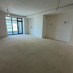 In Baku 178.0 m² apartment is for sale - Image 2