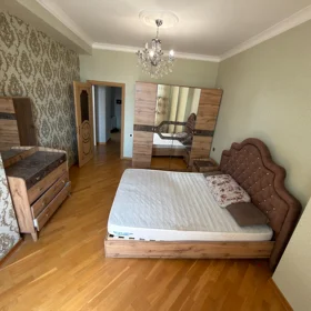 In Khirdalan 70.0 m² apartment is for rent - Image 2