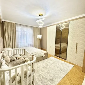 In Baku 95.0 m² apartment is for sale - Image 5