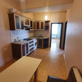 In Baku 70.0 m² apartment is for rent - Image 5