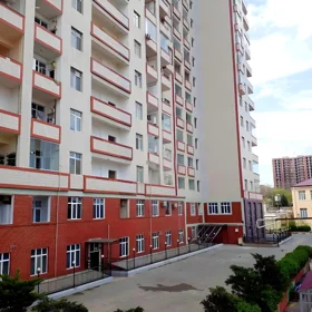 In Baku 170.0 m² apartment is for sale - Image 8