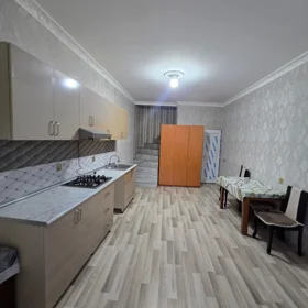 In Baku 60.0 m² house with 3.0 rooms is for rent - Image 3
