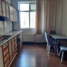 In Baku 70.0 m² apartment is for sale - Image 3