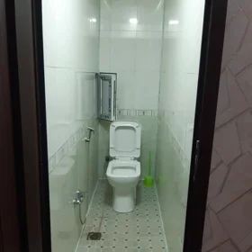 In Baku 70.0 m² apartment is for sale - Image 9
