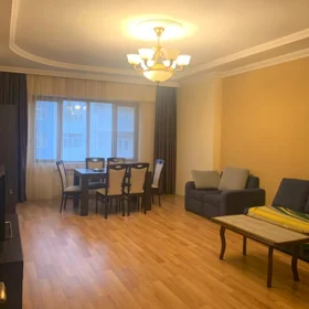 In Baku 130.0 m² apartment is for rent - Image 2