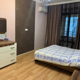 In Baku 130.0 m² apartment is for rent - Image 5
