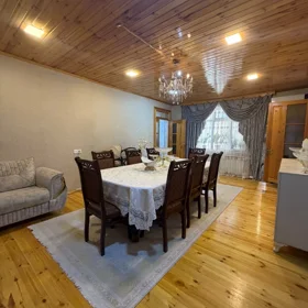 In nan 100.0 m² house with 7.0 rooms is for sale - Image 10