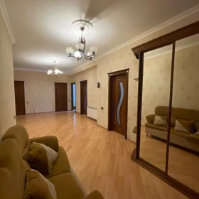 In Səbail rayonu 5.0 m² apartment is for sale - Image 2