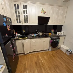 In Khirdalan 74.0 m² apartment is for sale - Image 6