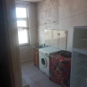 In Baku 35.0 m² apartment is for rent - Image 2