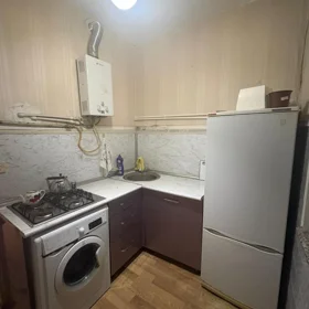 In Baku 65.0 m² apartment is for sale - Image 4