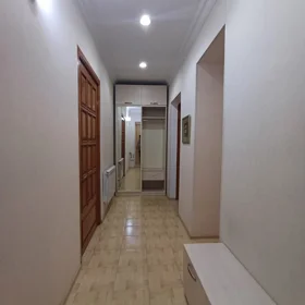 In Baku 65.0 m² apartment is for rent - Image 4
