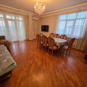 In Baku 70.0 m² apartment is for rent - Image 3
