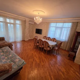 In Baku 70.0 m² apartment is for rent - Image 4